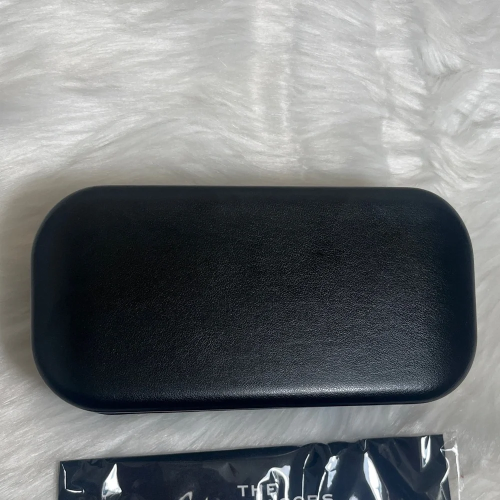 Marc Jacobs Black Sunglass Hardcase Drawstring Pouch Cleaning Cloth Bundle